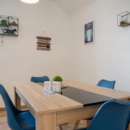 La Belle Rive Du Voyageur